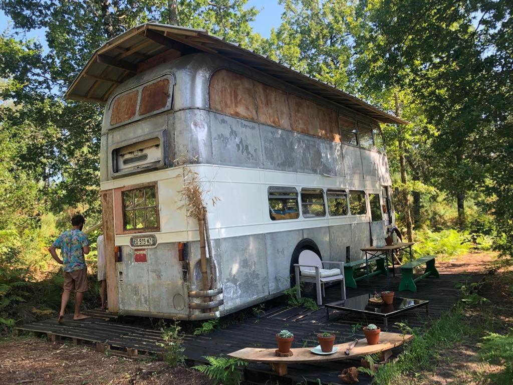 Cosmic English Bus 2 Floor Mimizan Exterior foto